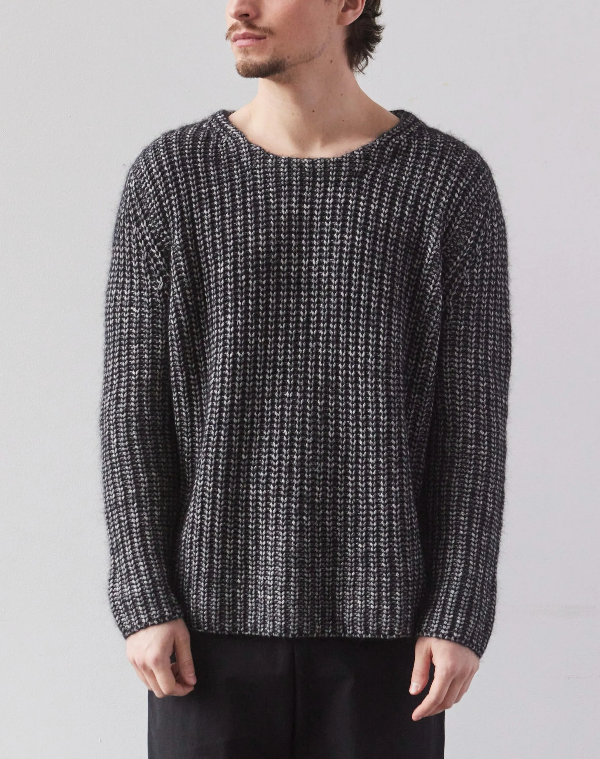 7115 Unisex Chunky Fisherman Sweater, Frizzy Black