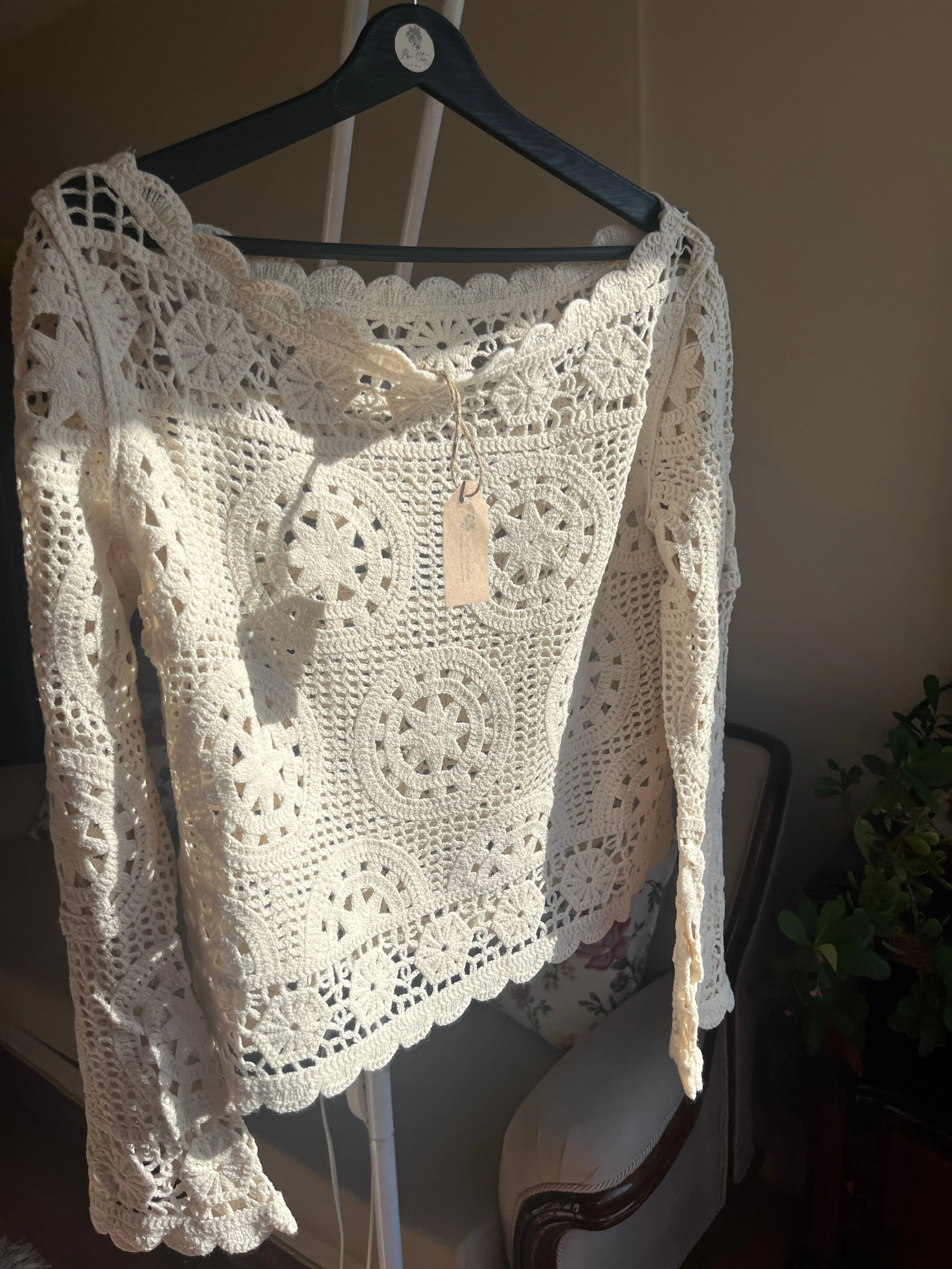 Boho Style Crochet Blouse with Flared Sleeves and Ethnic Patterns – Open Beige Top