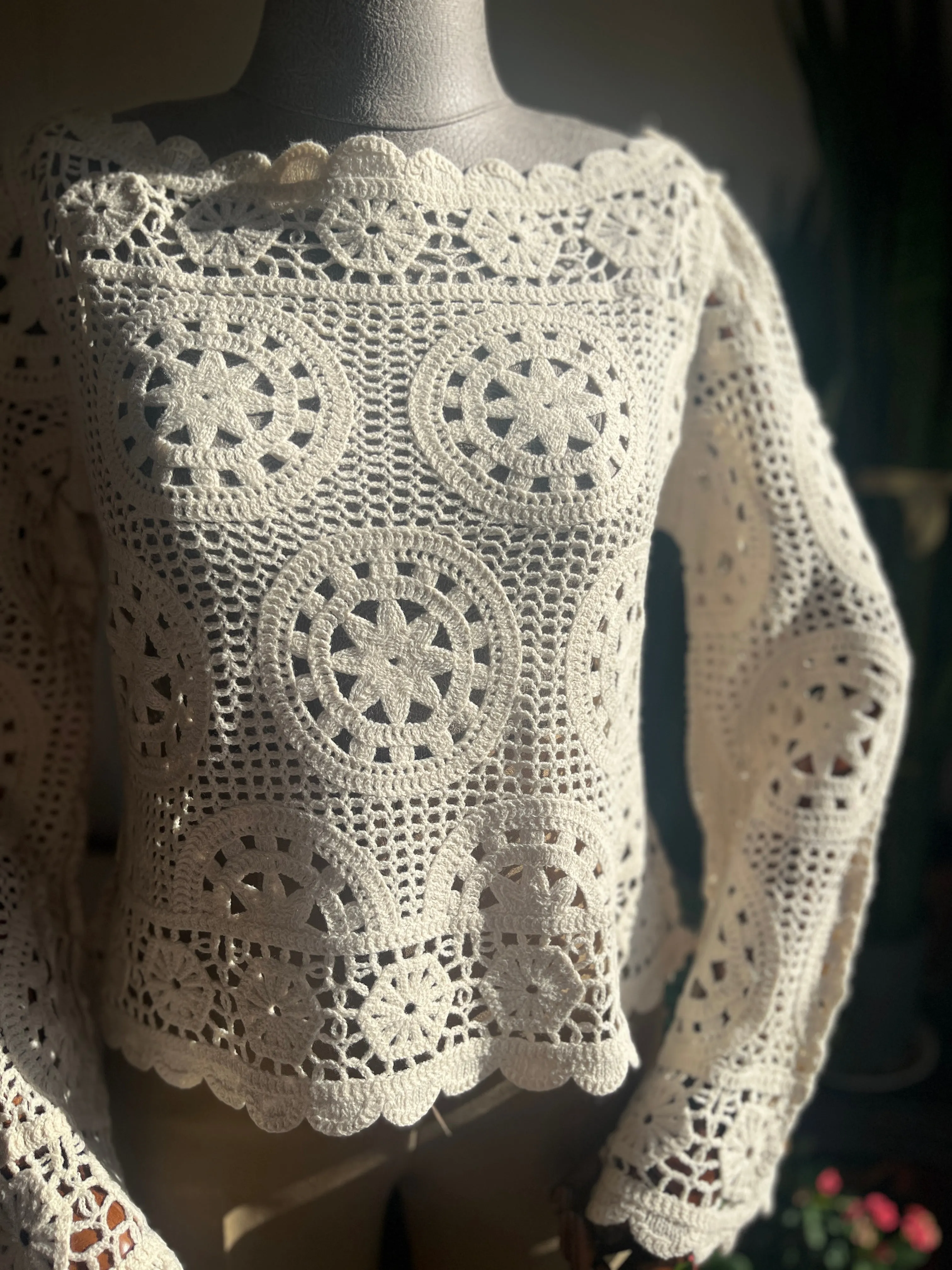 Boho Style Crochet Blouse with Flared Sleeves and Ethnic Patterns – Open Beige Top