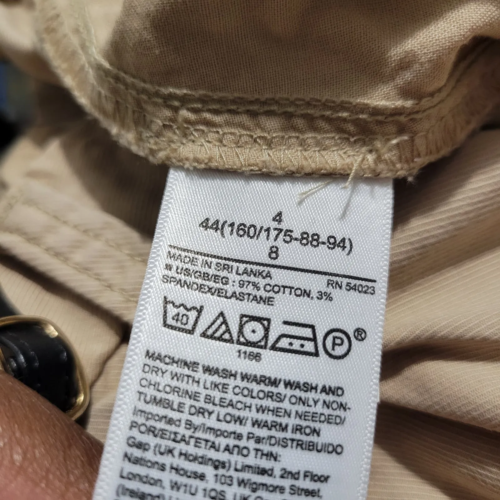 Gap Pleated Khaki Shorts Tan Wicker Beige Walking Elastic Waist High Rise Waist Chino Size 4