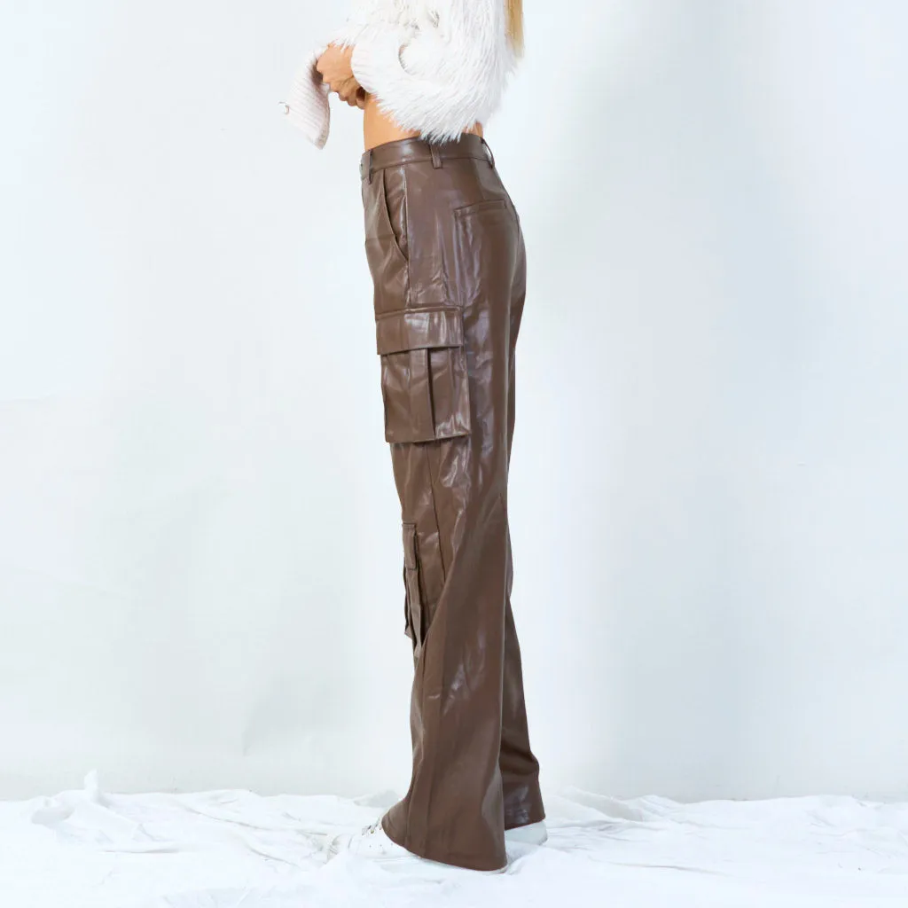 Sleek cargo pants with multiple pockets wholesale