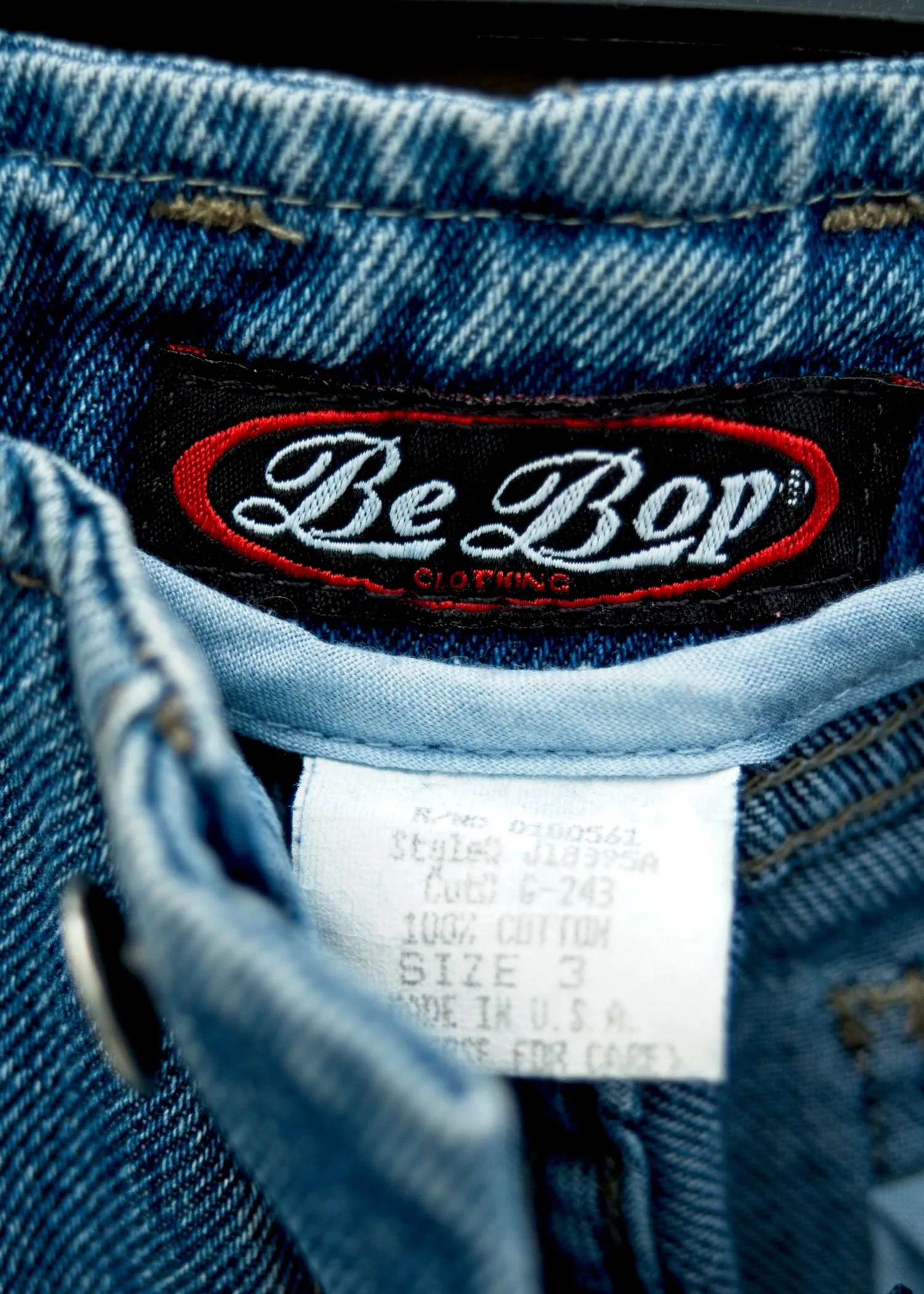 Vintage Lo Rise Denim Hippie Flared Jeans • 27”W