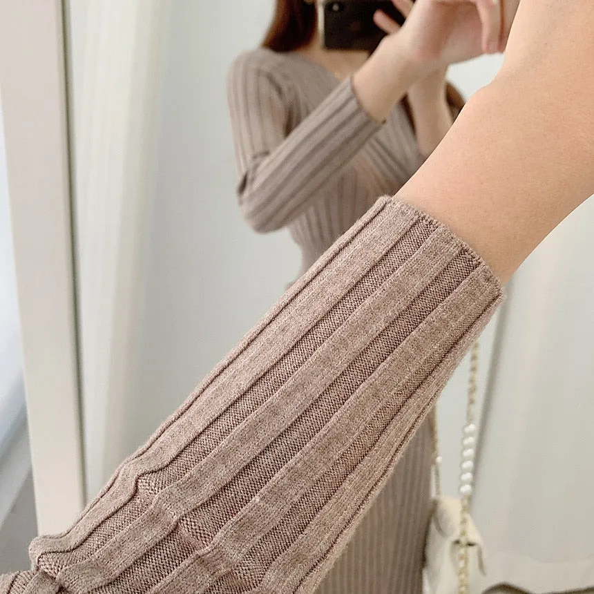 Vintage Long Graceful Sleeve Knitted Dress