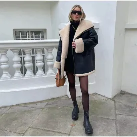 Women's Elegant Black Oversize Vegan Leather Winter Coat with Faux Fur | Ideal for Autumn/Winter