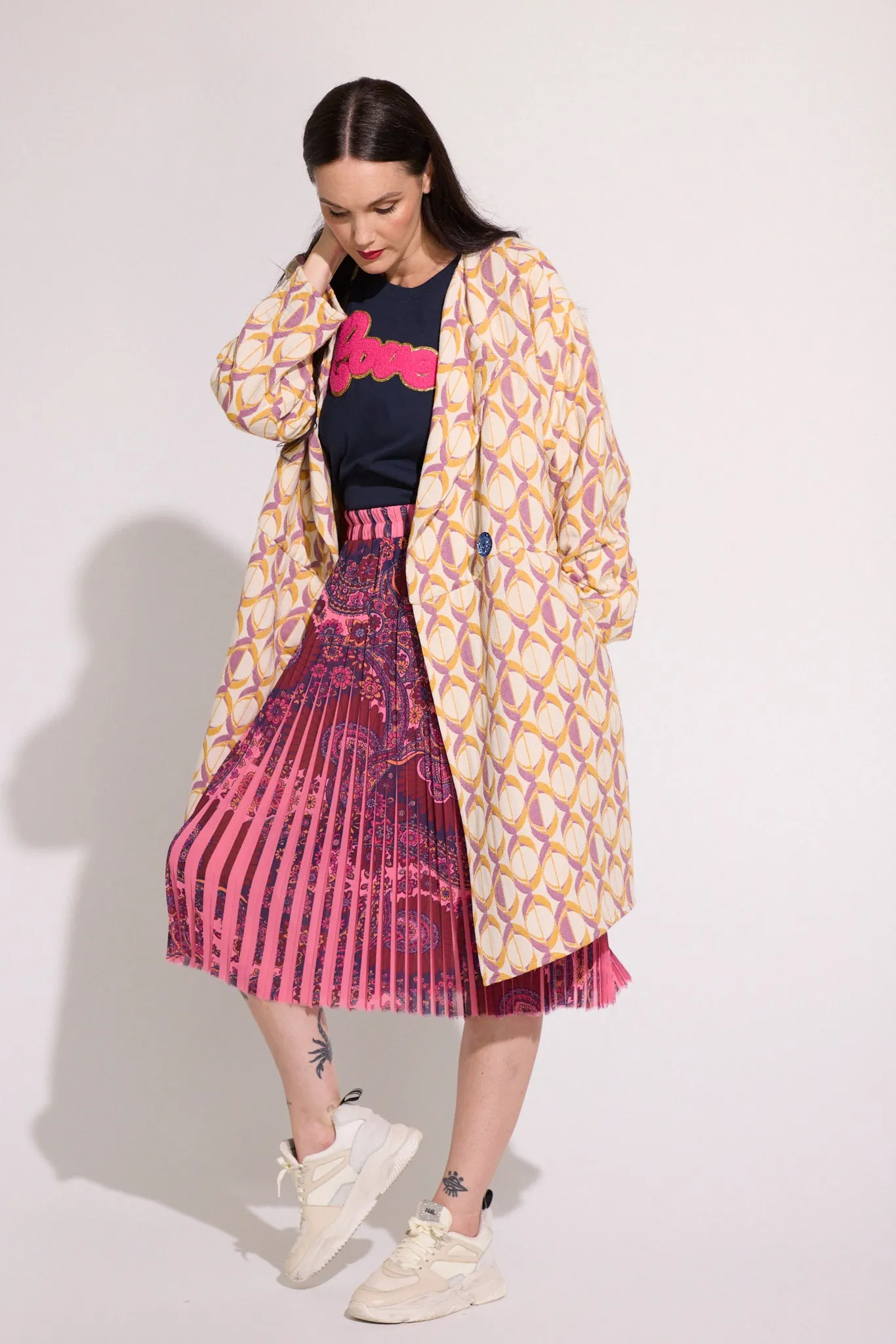 WORLD 5591 Pharaoh Coat Cream Magenta Orange Geometric